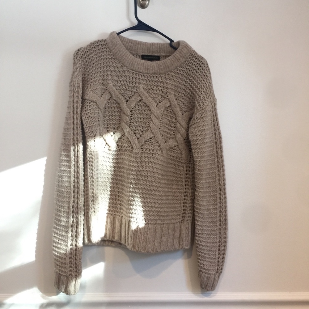 Banana Republic sweater women’s size M /S tan crew